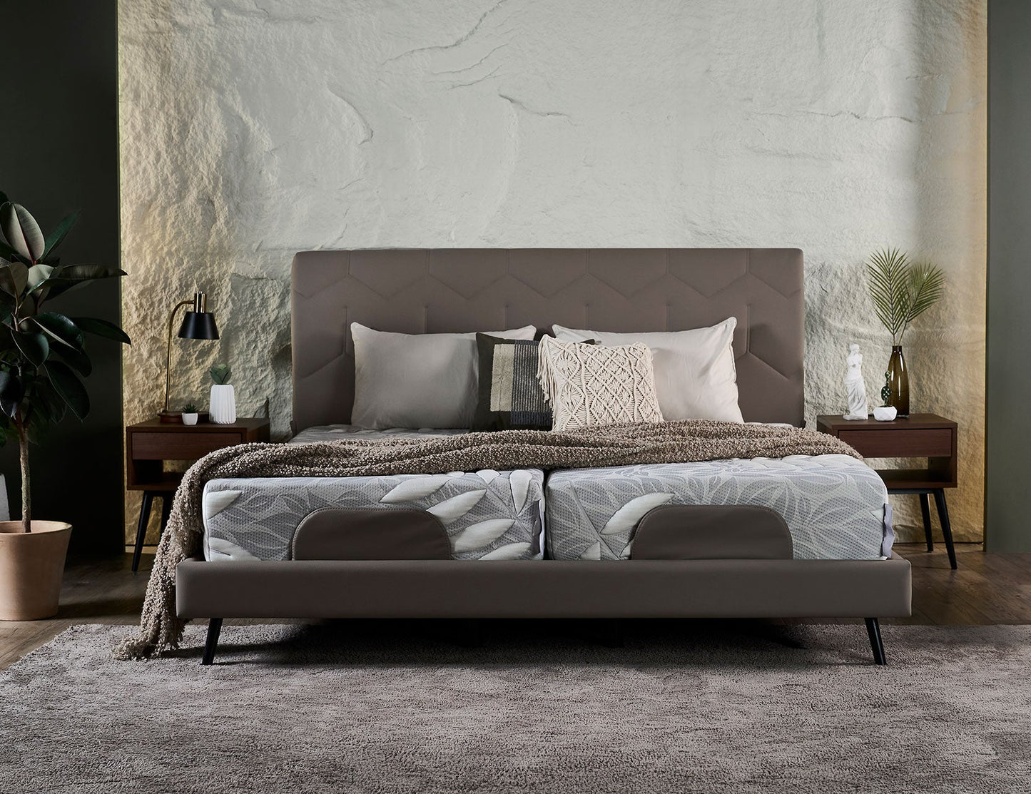 Lit réglable DRIFT + matelas Natura et ports USB