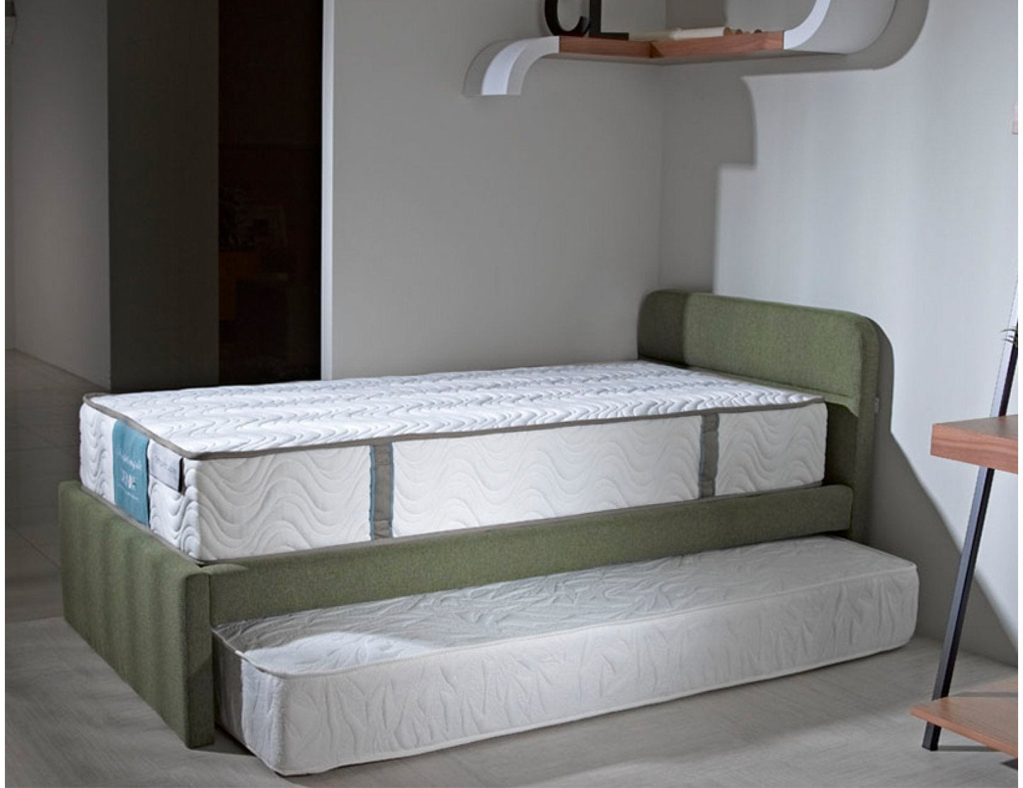 Cadre de lit pour enfants HOLLY avec matelas à tiroir coulissant