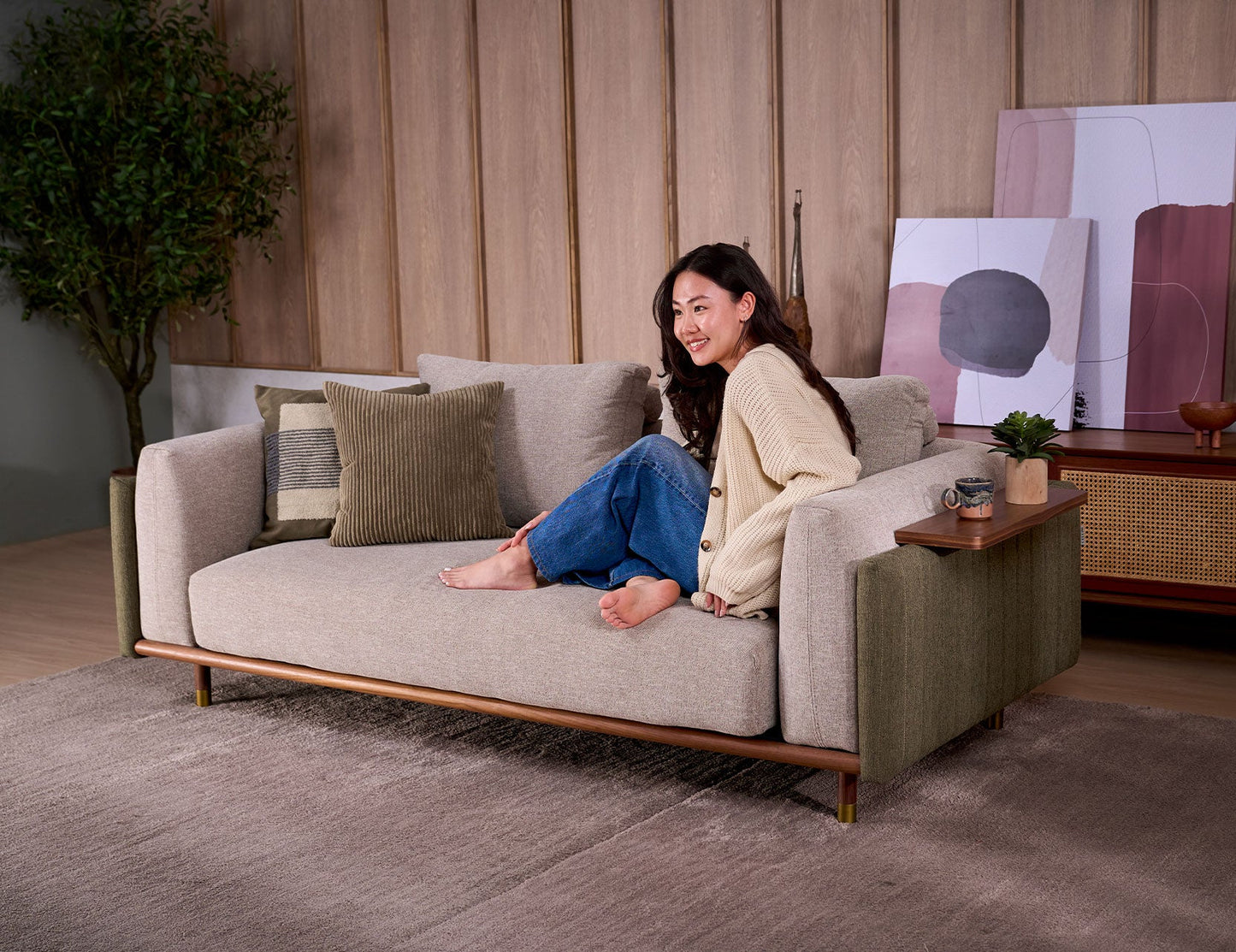 Canapé modulaire en tissu céladon avec table d'appoint mobile